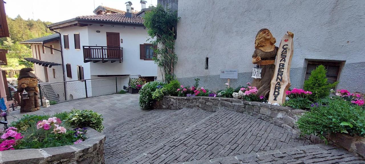 Loft Della Perpetua Di Casa Bernardi, Fuga Romantica Petfriendly Montagnaga  Extérieur photo